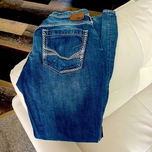 BKE DEREK STRAIGHT 34L 💫